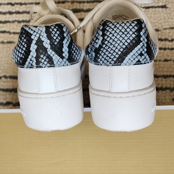 Michael Kors leather poppy sneakers ocean mist sz 7.5 - Picture 4 of 7